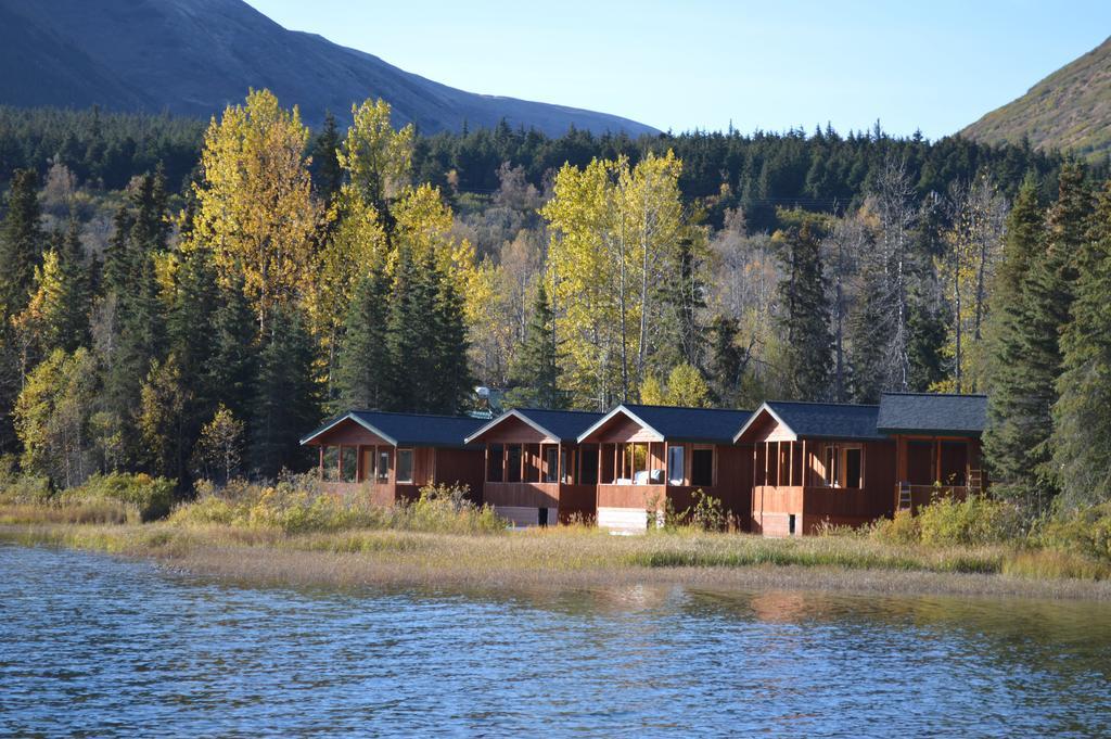 Summit Lake Lodge Kültér fotó