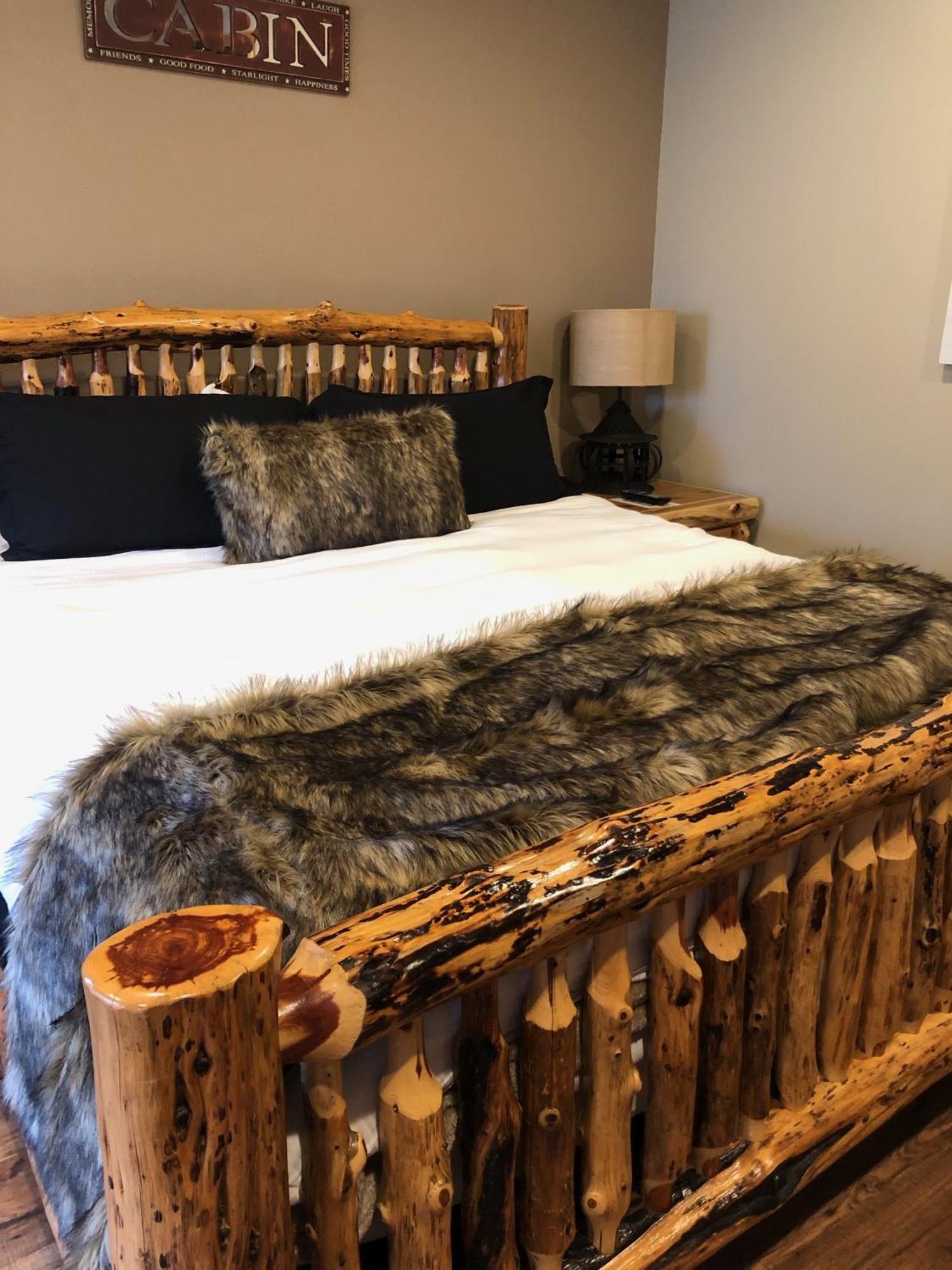 Summit Lake Lodge Kültér fotó