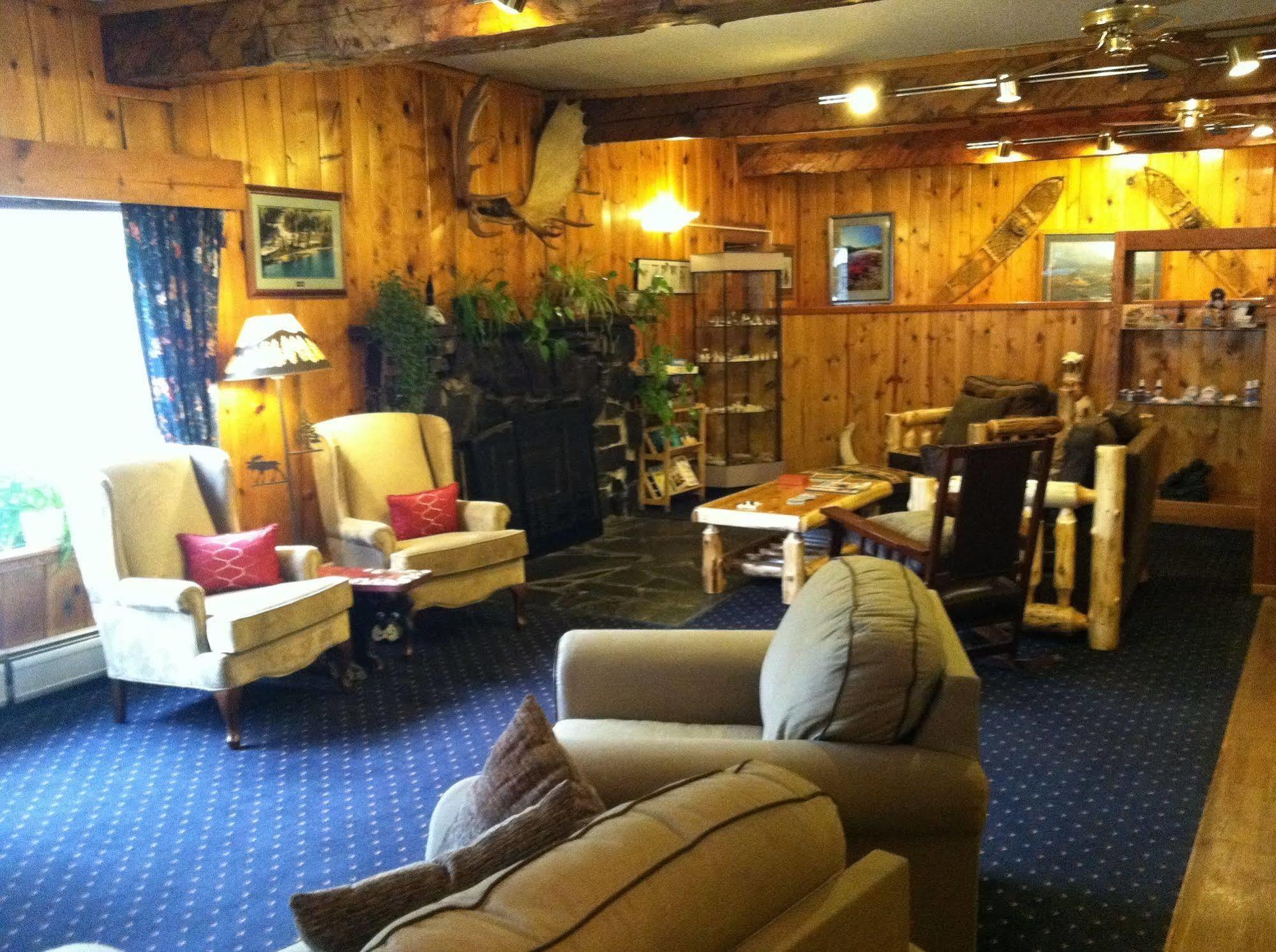 Summit Lake Lodge Kültér fotó
